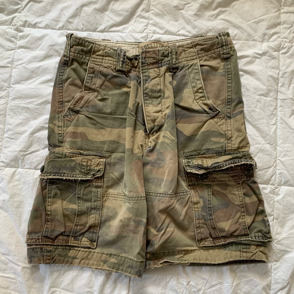 Hollister Camo Cargo Shorts